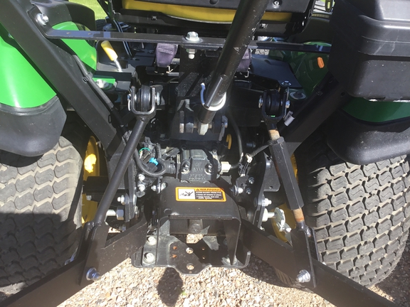 2017 John Deere 1025R Tractor Compact