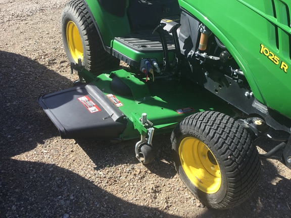 2017 John Deere 1025R Tractor Compact