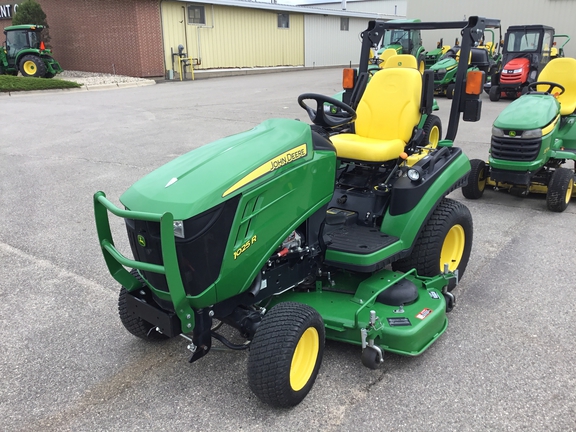 2017 John Deere 1025R Tractor Compact