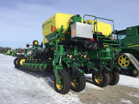 2024 John Deere 1775NT Planter