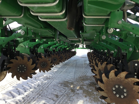 2024 John Deere 1775NT Planter