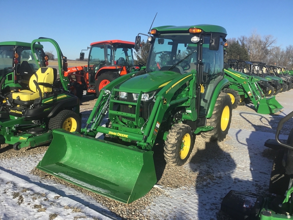 2022 John Deere 3039R Tractor Compact