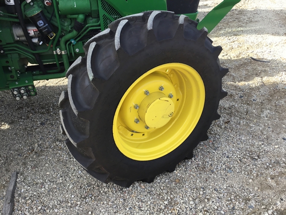 2022 John Deere 5100E Tractor