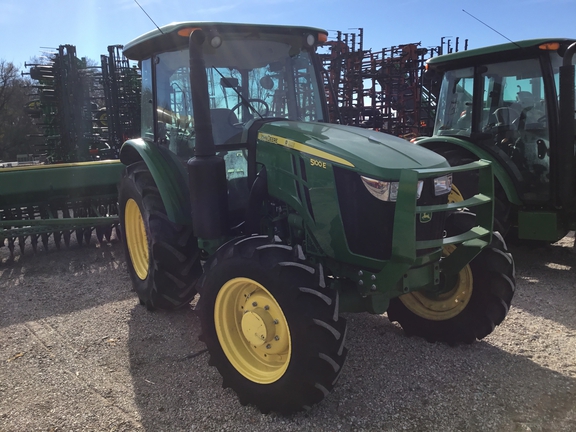 2022 John Deere 5100E Tractor