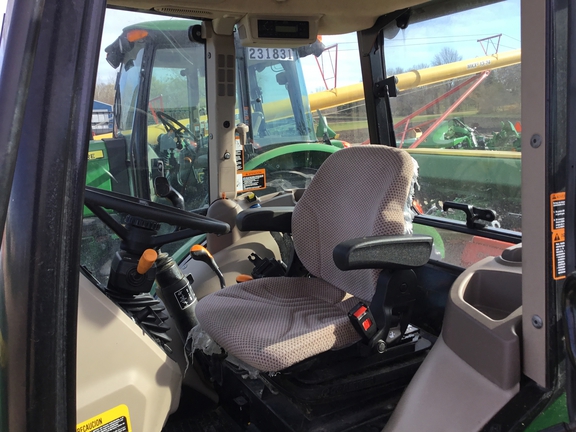 2022 John Deere 5075E Tractor