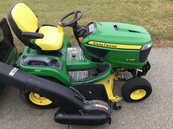 2013 John Deere X734 Garden Tractor