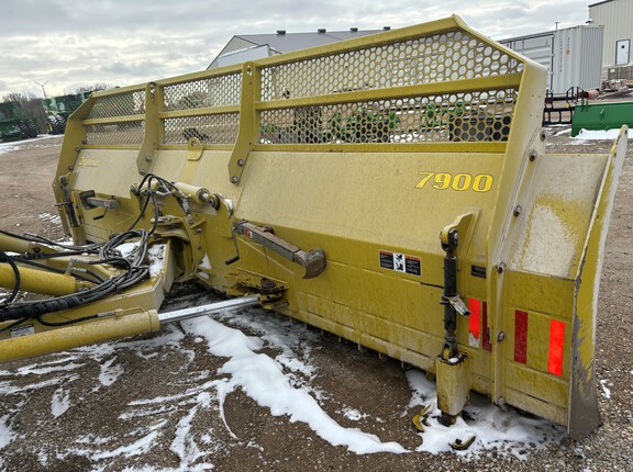 2022 John Deere 9570R Tractor 4WD