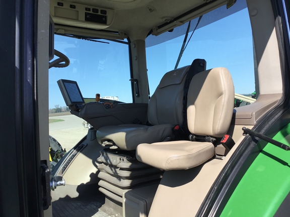2018 John Deere 7310R Tractor