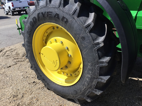 2018 John Deere 7310R Tractor