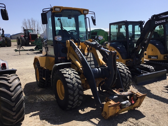 2017 John Deere 324K Compact Utility Loader