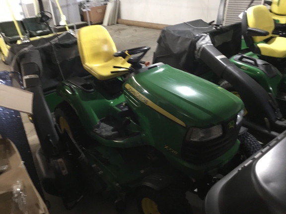 2011 John Deere X728 Garden Tractor