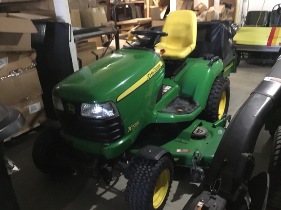 2011 John Deere X728 Garden Tractor