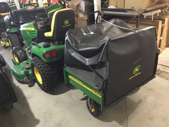 2011 John Deere X728 Garden Tractor