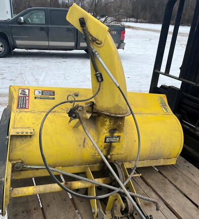 2002 John Deere 42" Snow Thrower Snow Blower