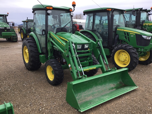 2021 John Deere 4066R Tractor Compact