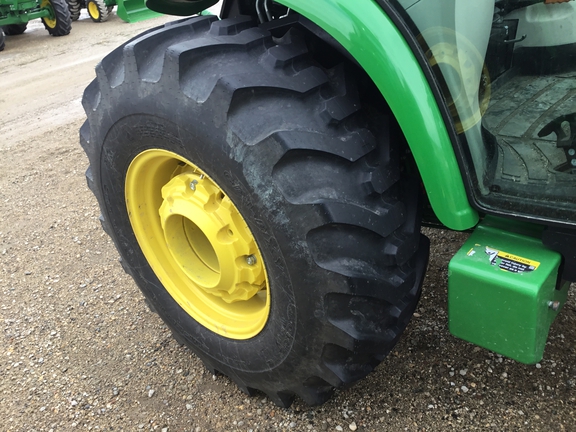 2021 John Deere 4066R Tractor Compact