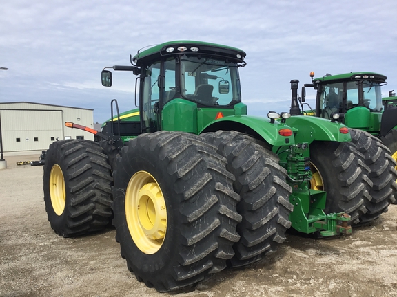 2014 John Deere 9560R Tractor 4WD