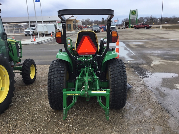 2019 John Deere 3046R Tractor Compact