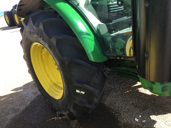 2022 John Deere 5100E Tractor