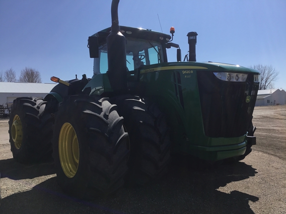 2021 John Deere 9620R Tractor 4WD