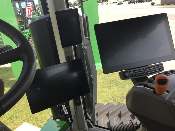 2024 John Deere 8RT 410 Tractor Rubber Track