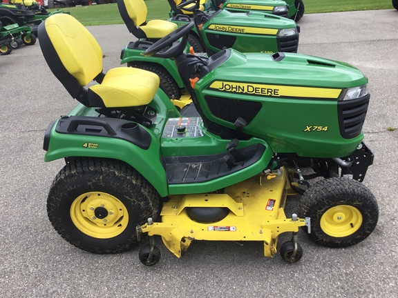 2016 John Deere X754 Garden Tractor