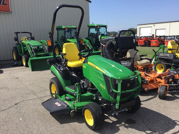 2020 John Deere 1025R Tractor Compact