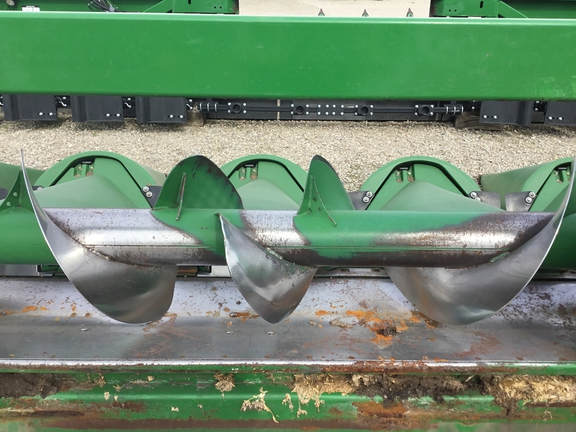 2011 John Deere 608C StalkMaster Header Corn Head