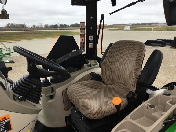 2023 John Deere 4066R Tractor Compact