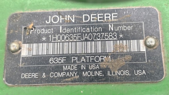 2010 John Deere 635F Header Combine