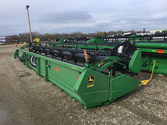 2010 John Deere 635F Header Combine