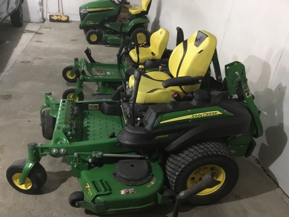 2022 John Deere Z930R Mower/Zero Turn