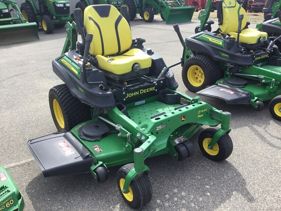 2022 John Deere Z930R Mower/Zero Turn