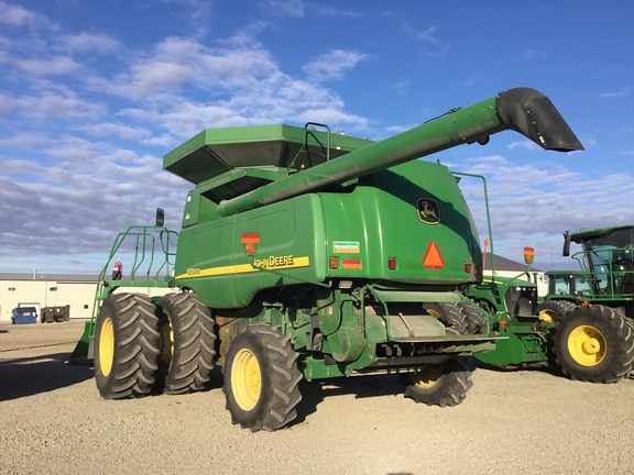 2003 John Deere 9750 STS Combine