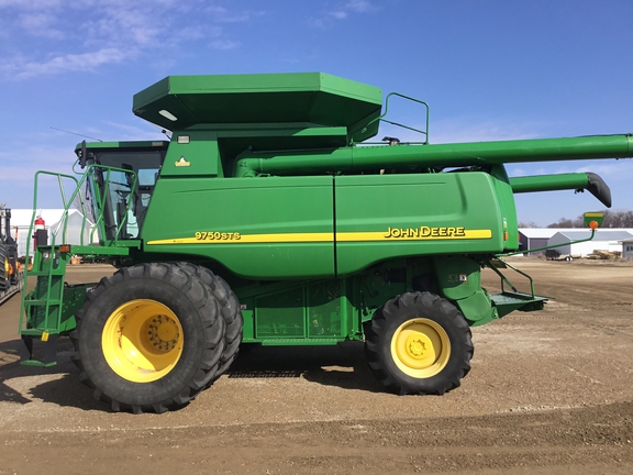 2003 John Deere 9750 STS Combine