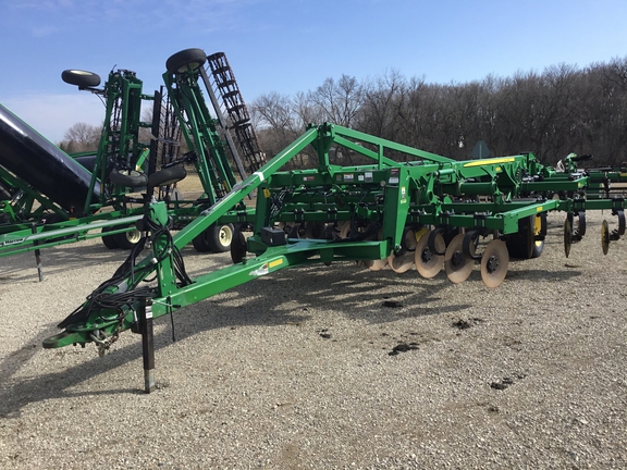 2015 John Deere 2730 Disk Ripper