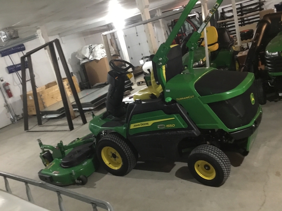 2024 John Deere 1550 Mower/Front Deck