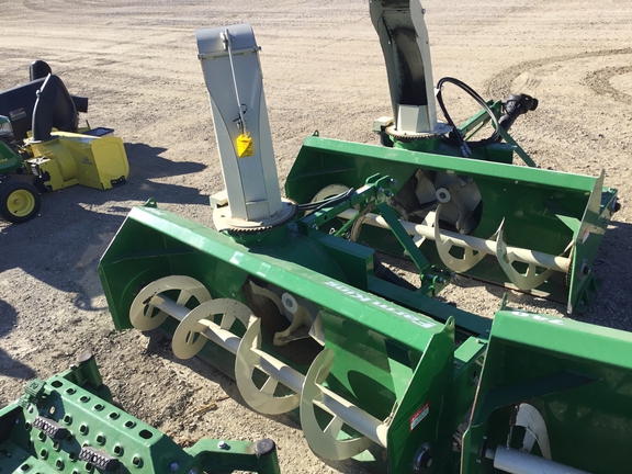 2020 Buhler Farm King Y740G-4 Snow Blower