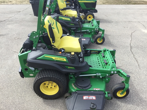 2023 John Deere Z930R Mower/Zero Turn