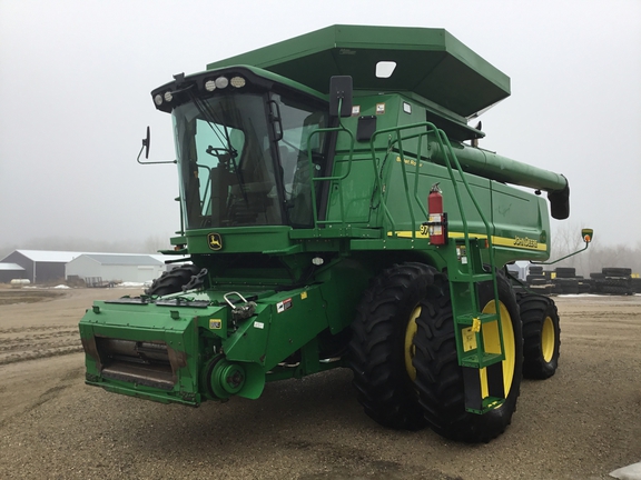2006 John Deere 9760 STS Combine