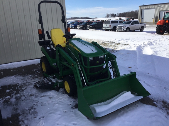 2016 John Deere 1025R Tractor Compact