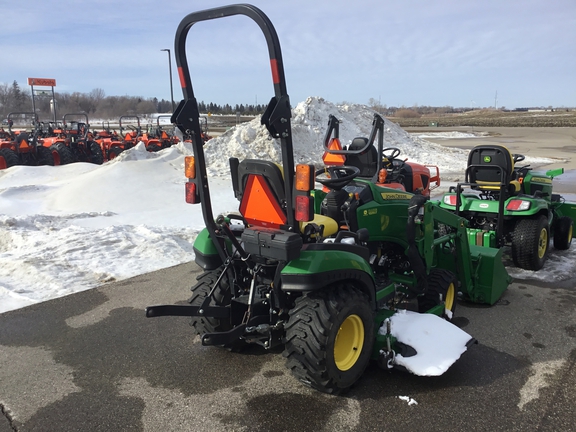 2016 John Deere 1025R Tractor Compact
