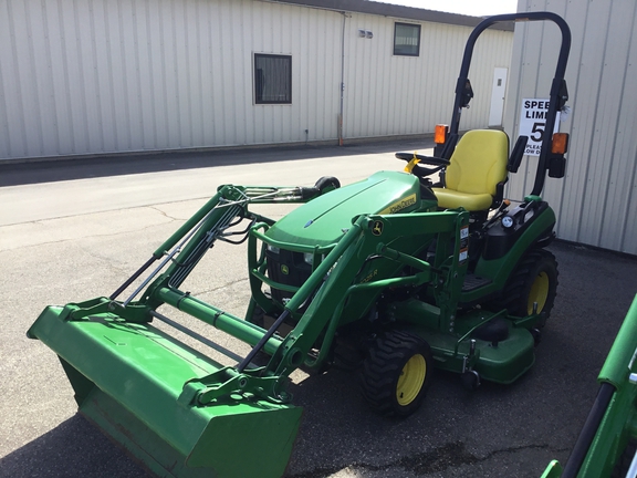 2016 John Deere 1025R Tractor Compact