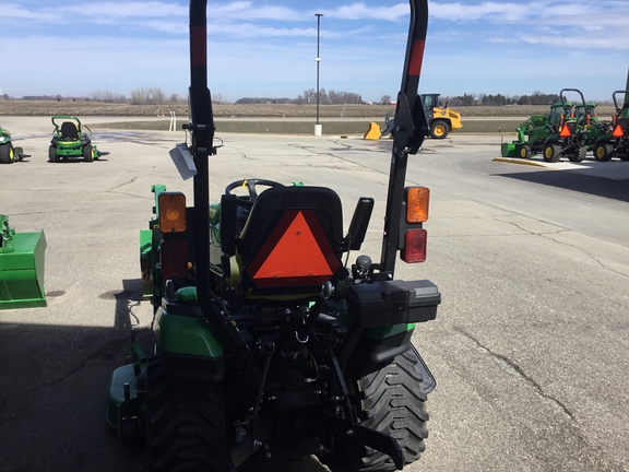 2016 John Deere 1025R Tractor Compact
