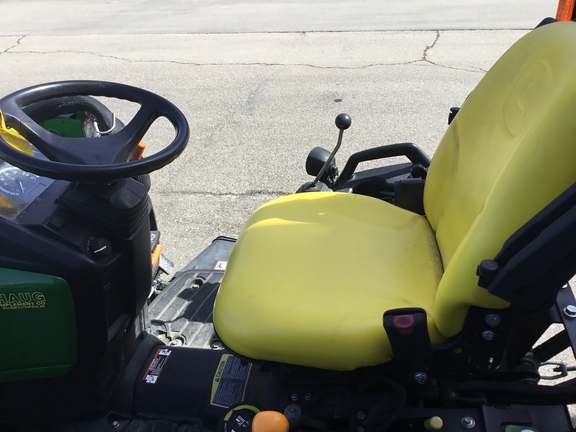 2016 John Deere 1025R Tractor Compact