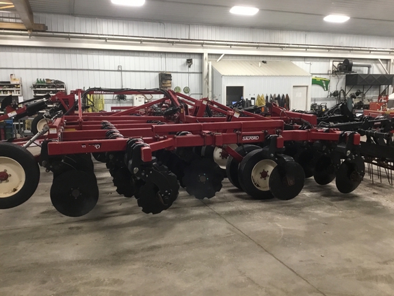 2022 Salford 5225 Disk