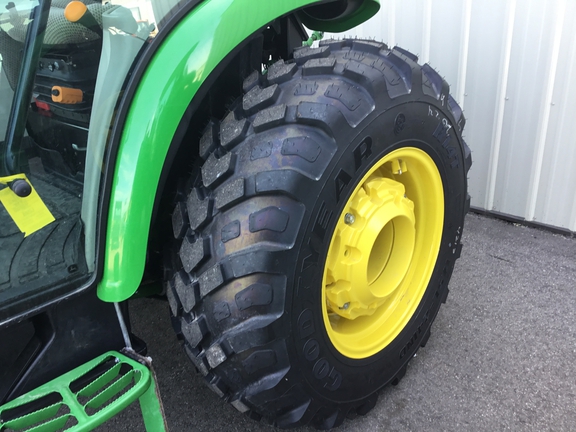 2024 John Deere 4066R Tractor Compact