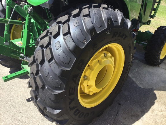 2024 John Deere 4066R Tractor Compact