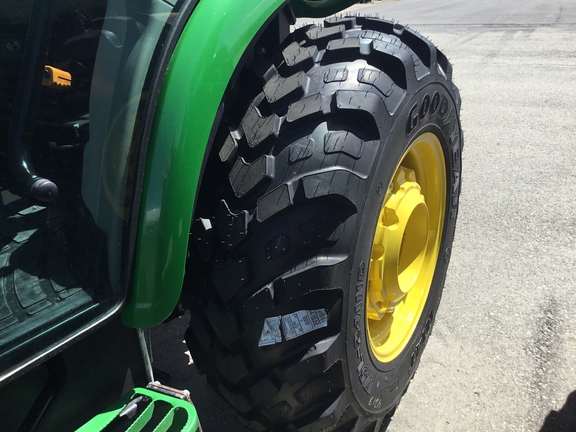 2024 John Deere 4066R Tractor Compact