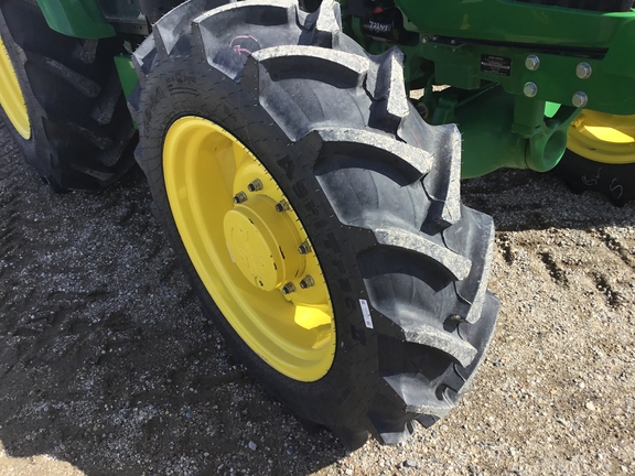 2024 John Deere 5075E Tractor